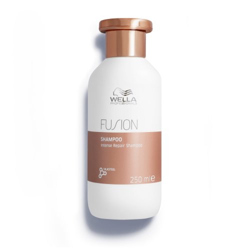 Wella Professionals Fusion Intense Repair Shampoo Intensyviai plaukus atkuriantis šampūnas