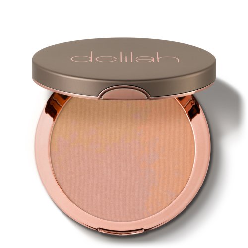 Delilah Pure Light Illuminating Powder