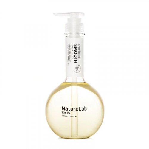 NatureLab Tokyo Perfect Smooth Shampoo Glotnumo suteikiantis šampūnas